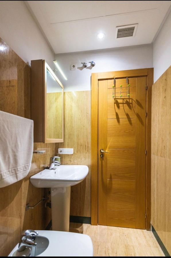 Апартаменты Adorable Apartamento Centro Гранада Экстерьер фото